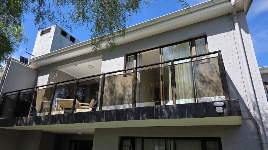 2 Bedroom Property for Sale in Hartenbos Central Western Cape